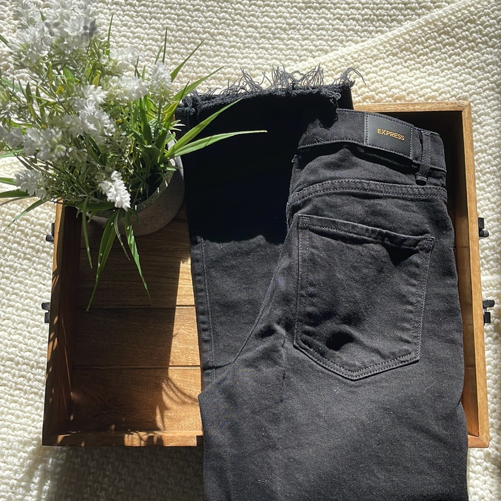 Express Jeans - Picture 2 of 2